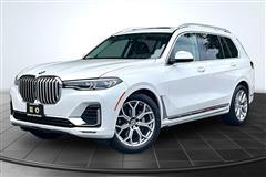 2021 BMW X7 