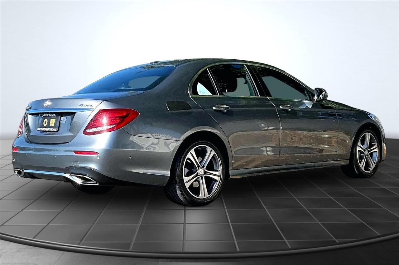 Mercedes-Benz E-Class E300 Luxury 4MATIC Sedan 2017