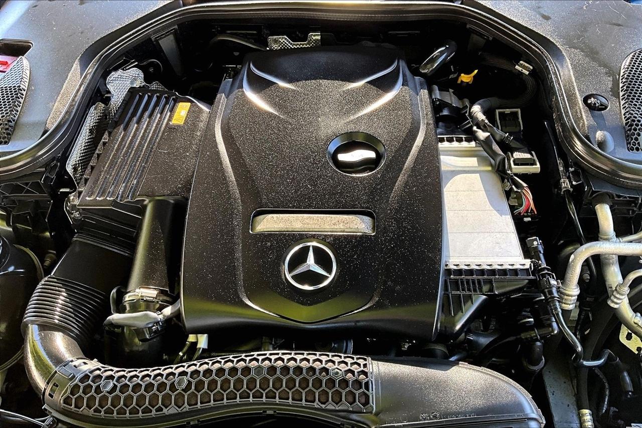 Mercedes-Benz E-Class E300 Luxury 4MATIC Sedan 2017