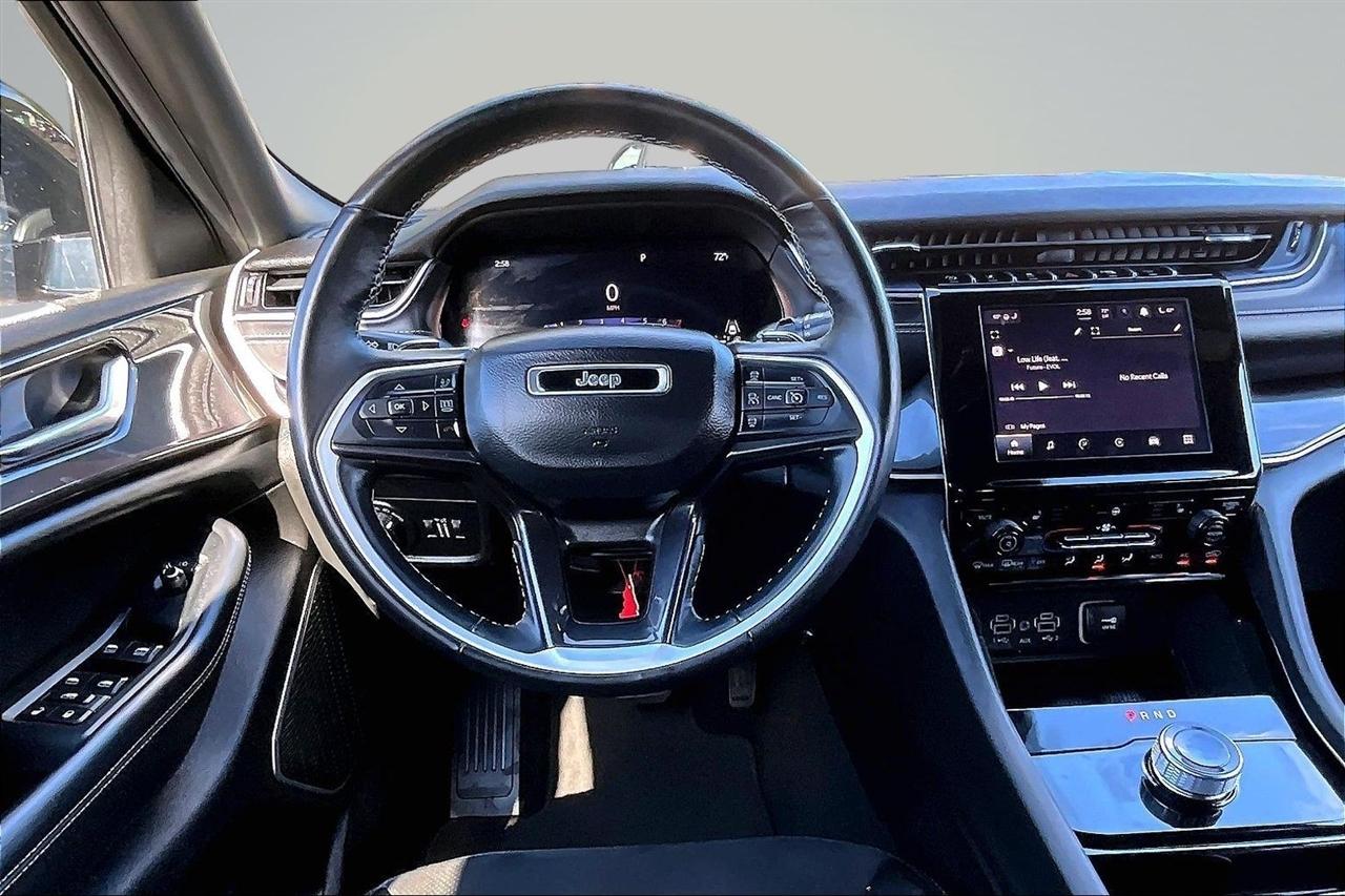 Jeep Grand Cherokee Laredo 4WD 2022