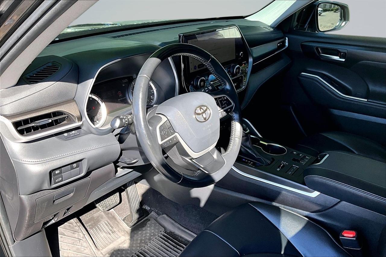 Toyota Highlander Others 2023