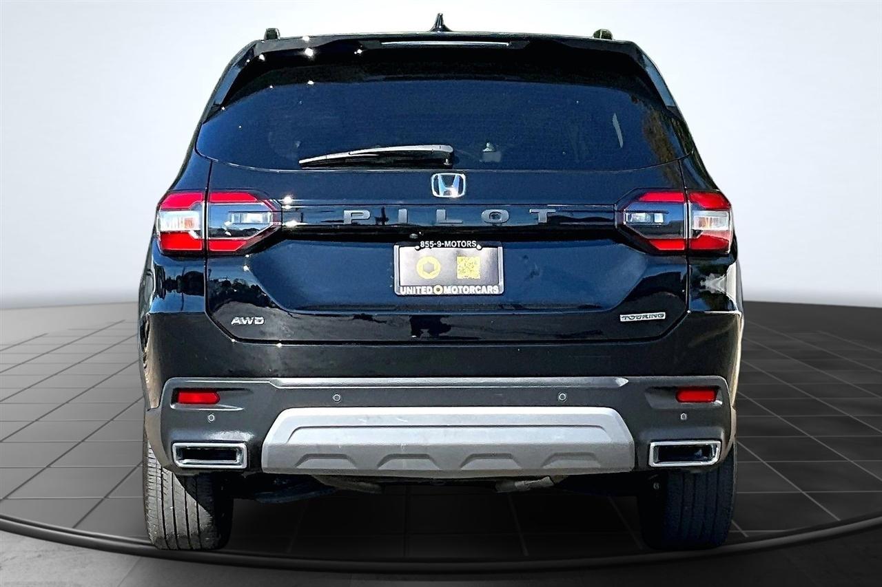 Honda Pilot Touring AWD 2025
