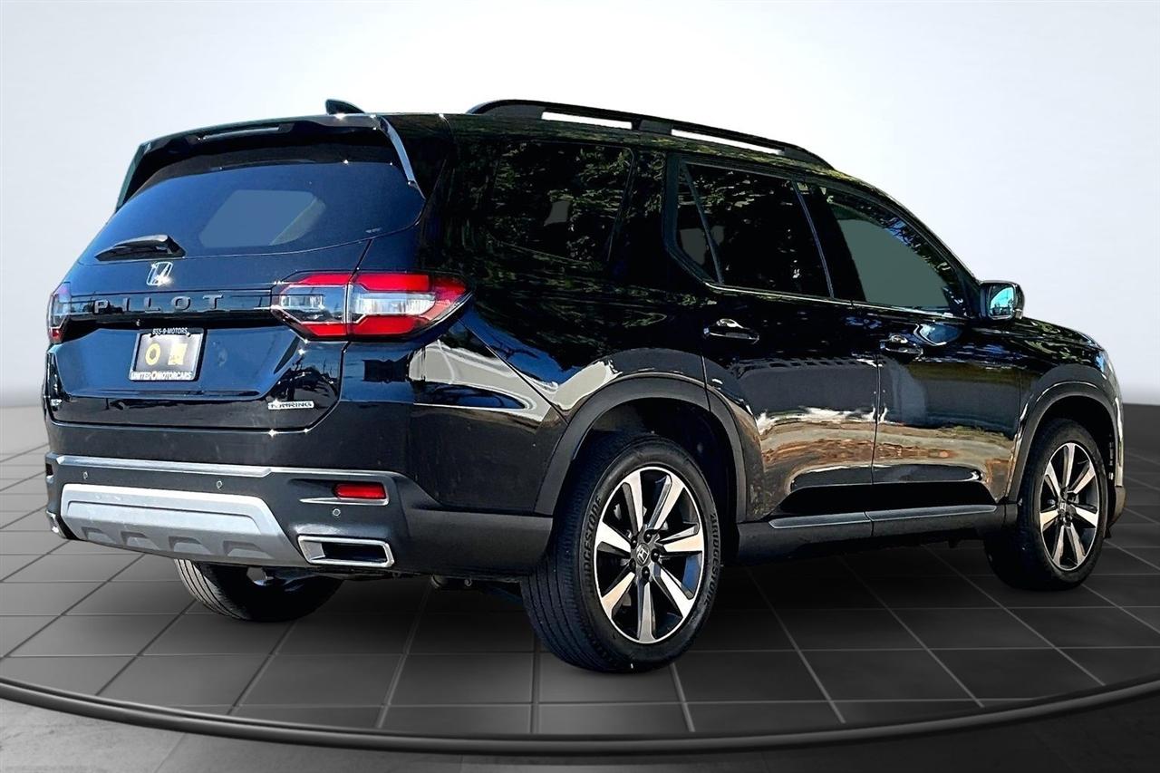 Honda Pilot Touring AWD 2025