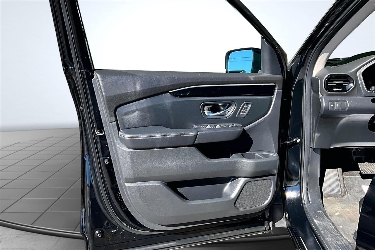 Honda Pilot Touring AWD 2025