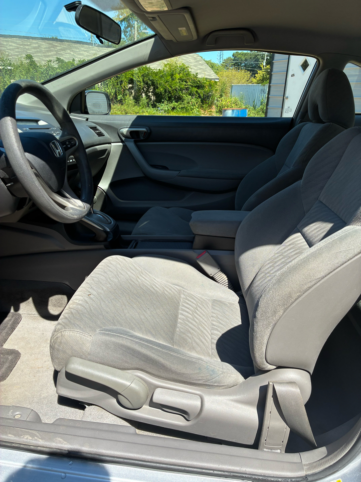 Honda Civic 2dr Cpe LX Auto w/Side Airbags 2010