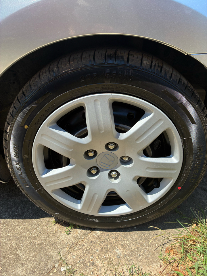 Honda Civic 2dr Cpe LX Auto w/Side Airbags 2010