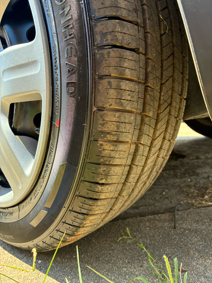 Honda Civic 2dr Cpe LX Auto w/Side Airbags 2010