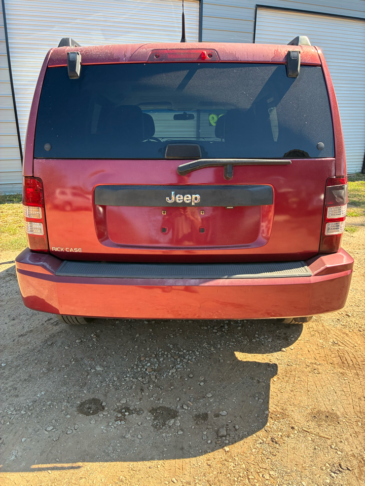 Jeep Liberty Sport 2WD 2011