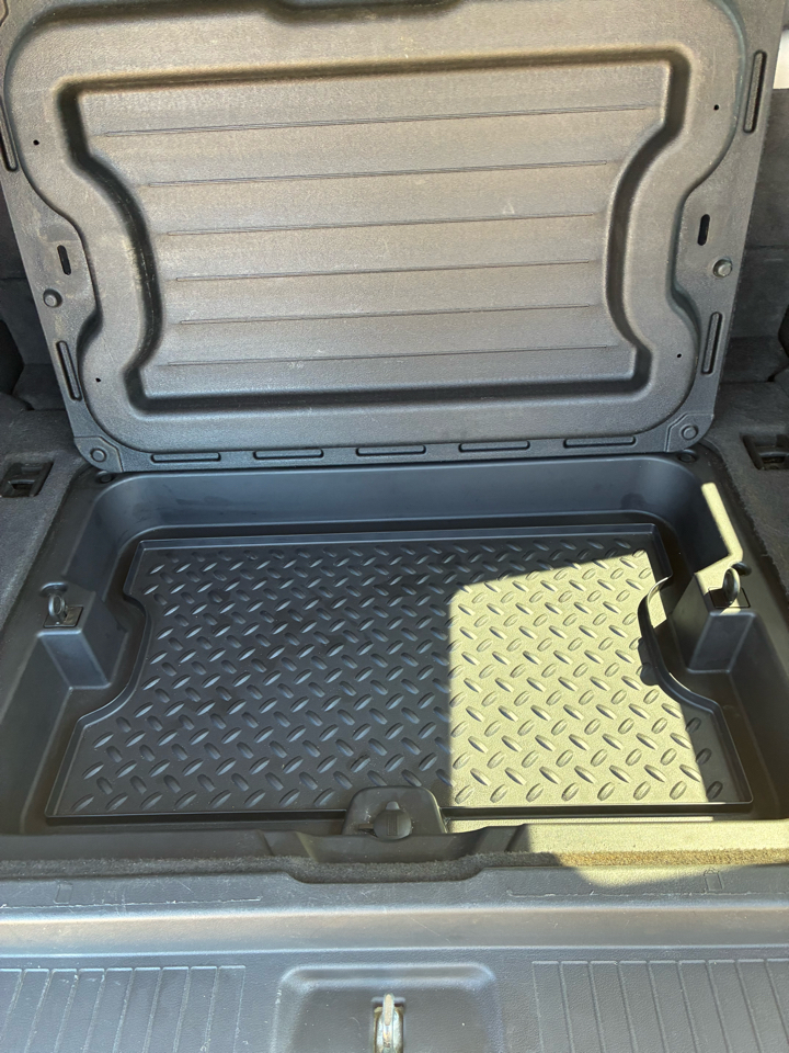 Jeep Liberty Sport 2WD 2011