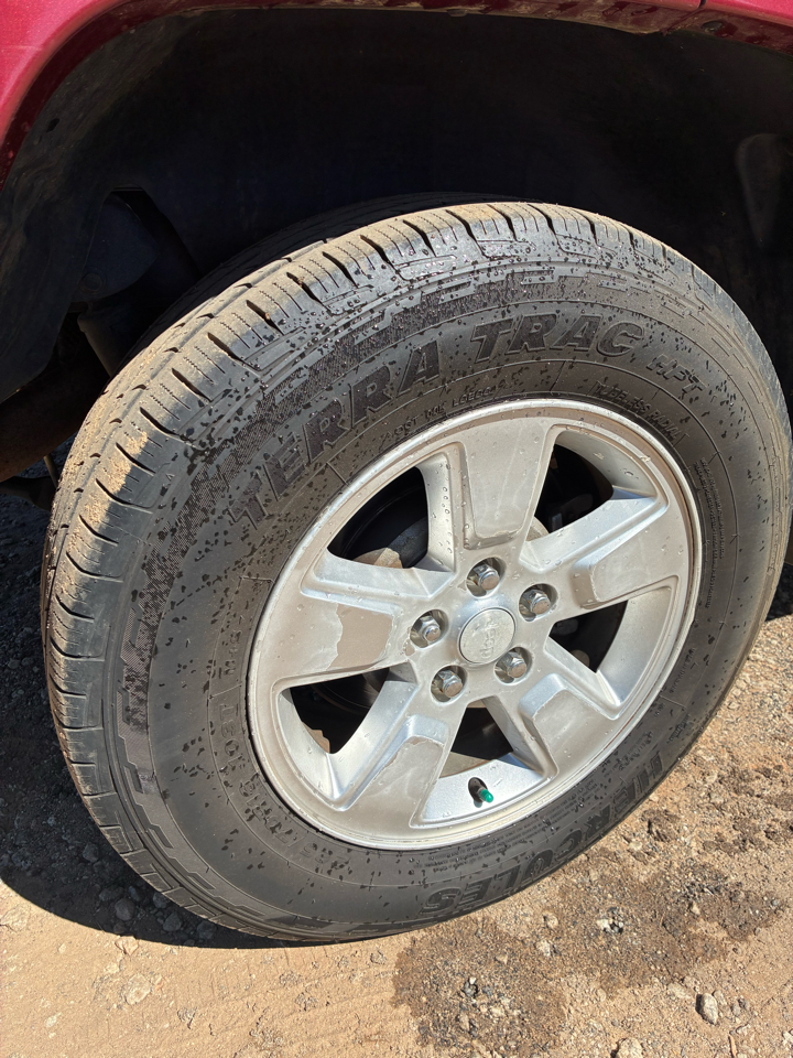 Jeep Liberty Sport 2WD 2011