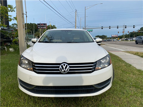 2014 Volkswagen Passat 1.8T SE AT