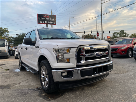 2017 Ford F-150 2WD Supercab 133" XLT