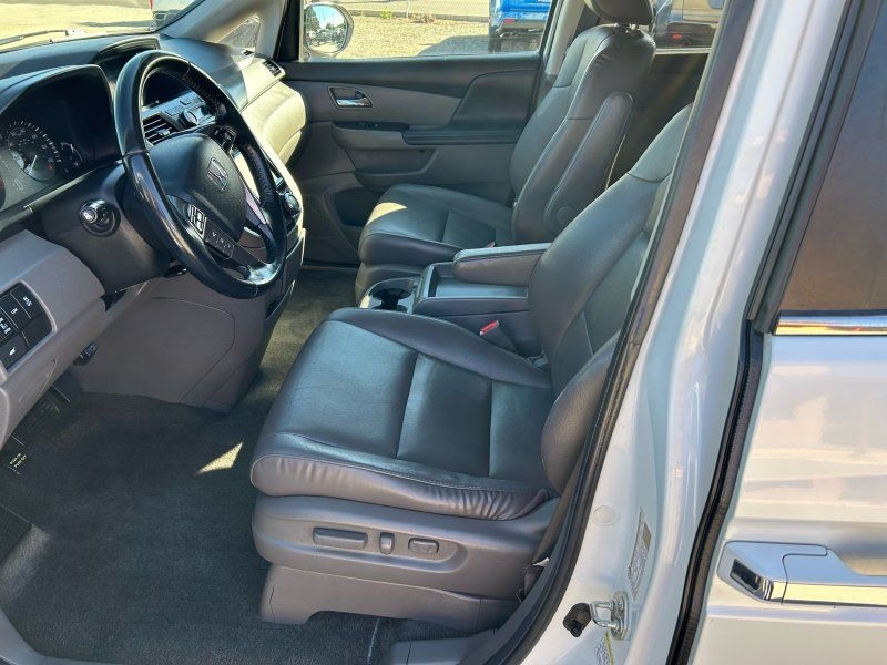 2014 Honda Odyssey EX-L photo 10