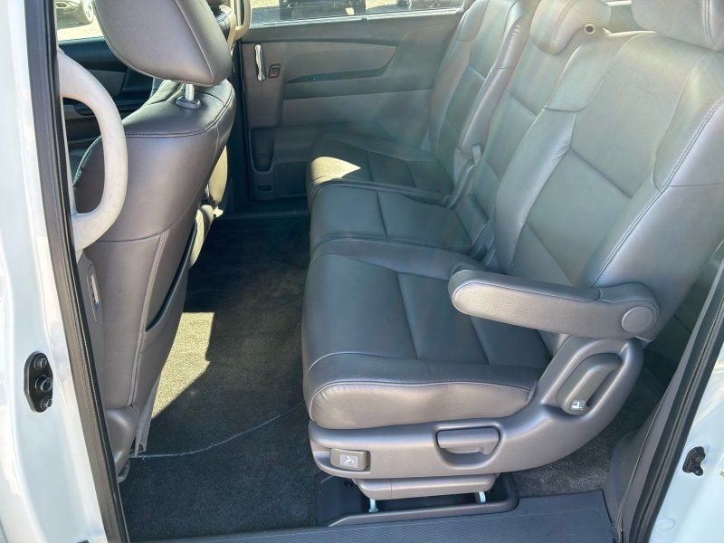 2014 Honda Odyssey EX-L photo 11