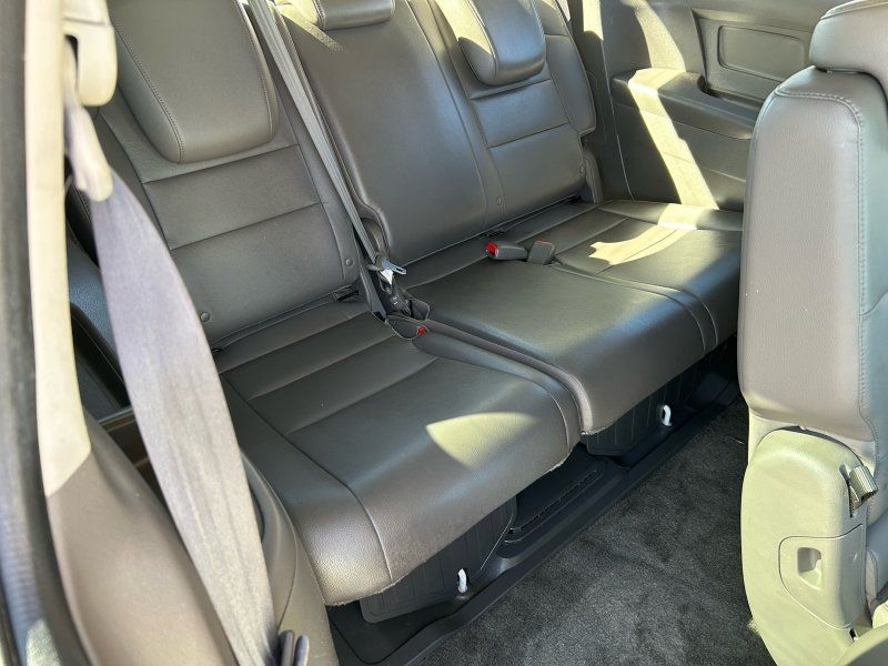 2014 Honda Odyssey EX-L photo 14