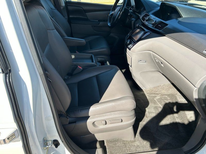 2014 Honda Odyssey EX-L photo 15