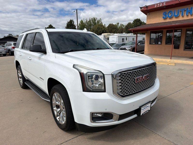 2016 GMC Yukon SLT brand new tires and luxury.