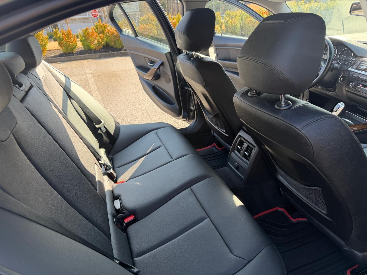 BMW 3-Series 328i Sedan 2014