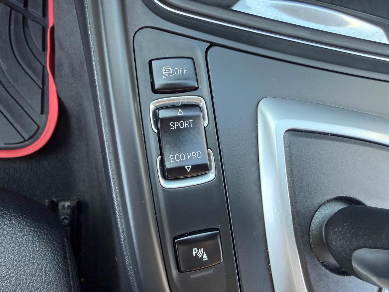 BMW 3-Series 328i Sedan 2014