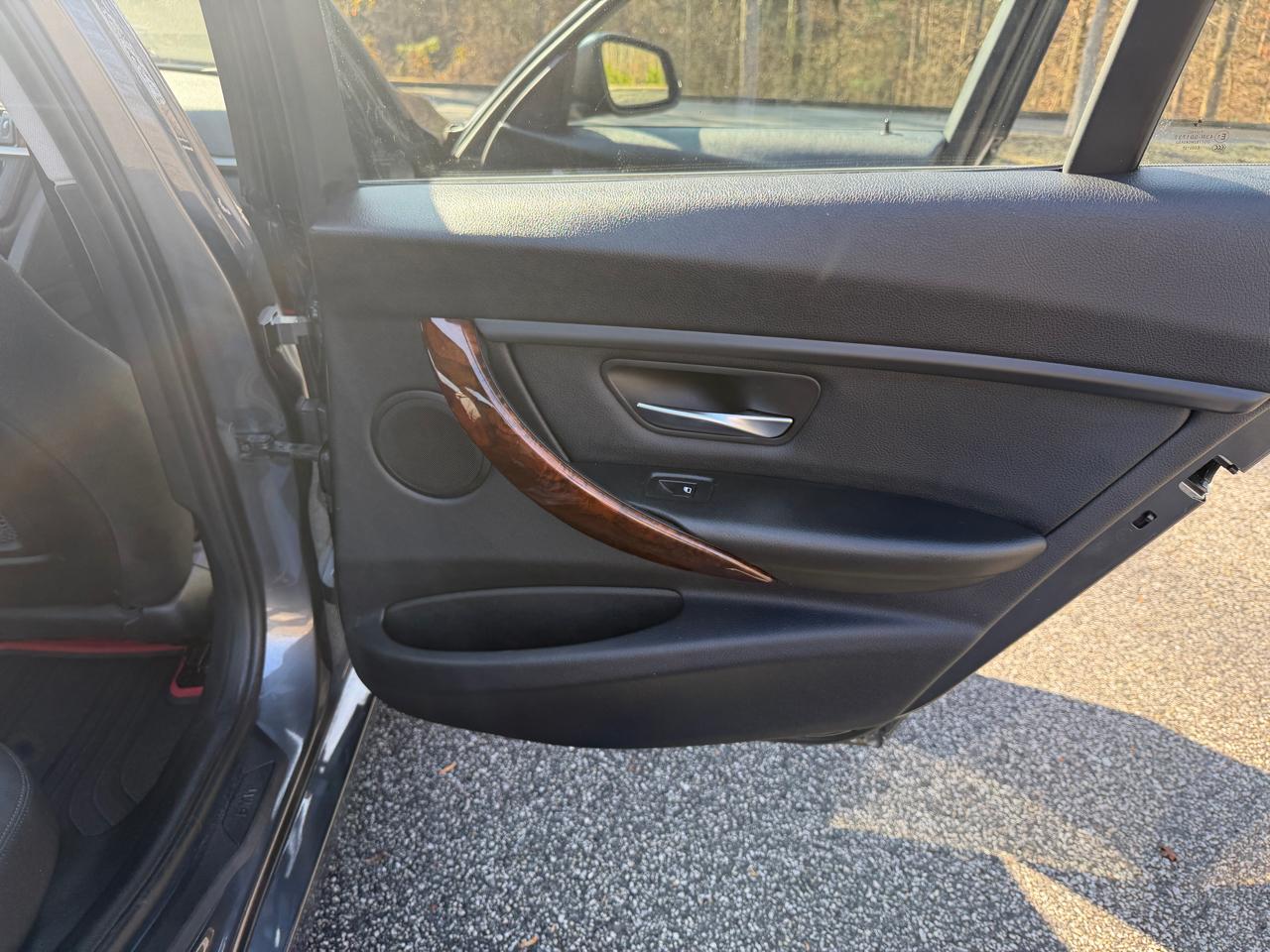 BMW 3-Series 328i Sedan 2014