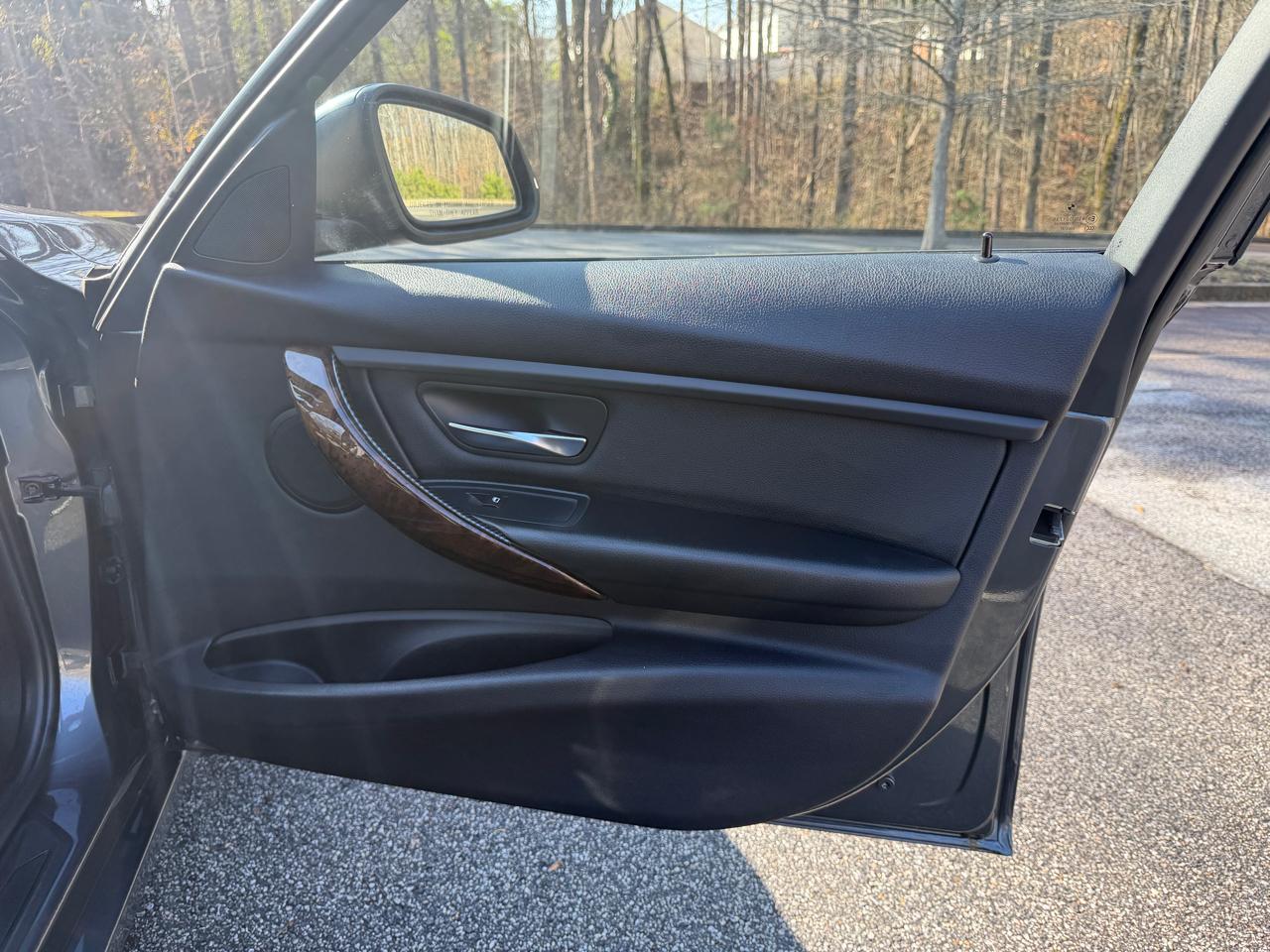 BMW 3-Series 328i Sedan 2014