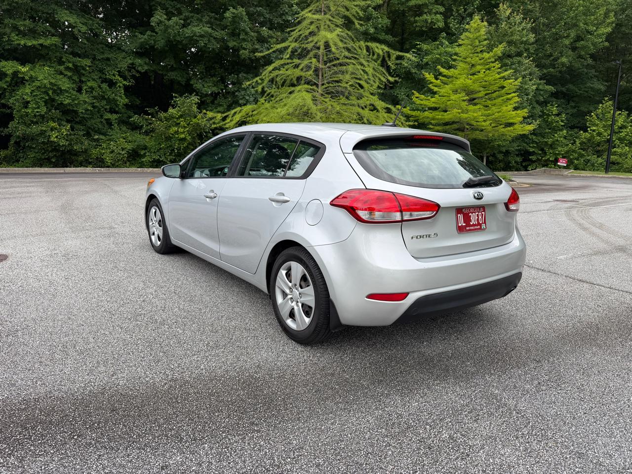 Kia Forte 5-Door LX 2016