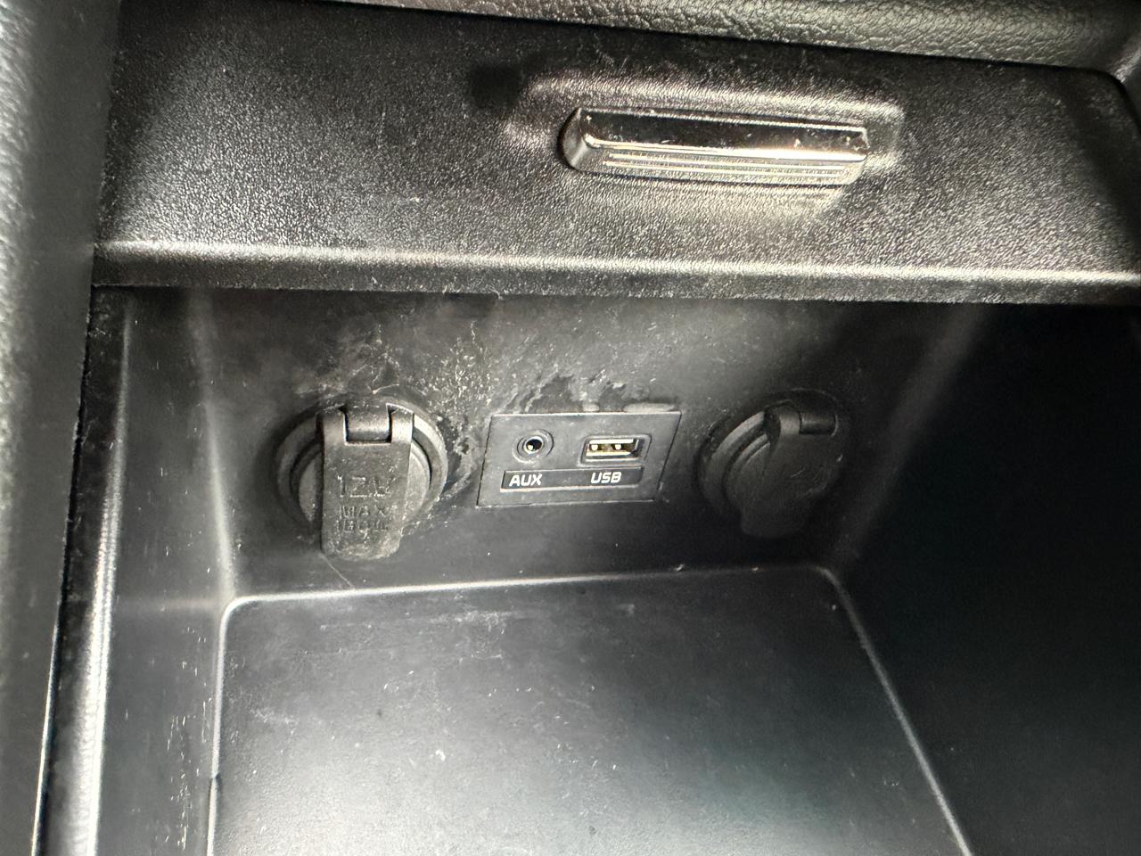Kia Forte 5-Door LX 2016
