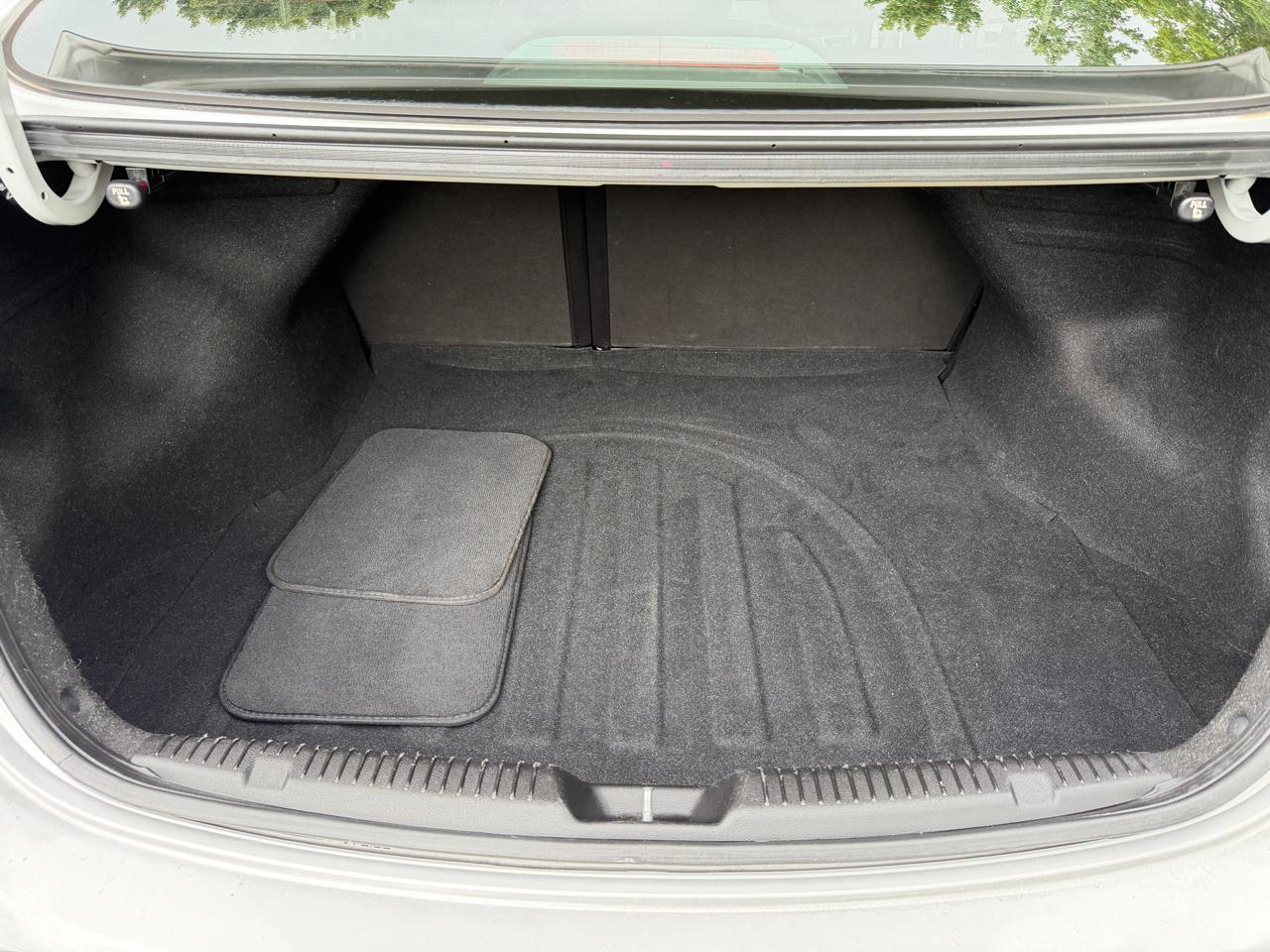 Hyundai Elantra SE 6AT 2015