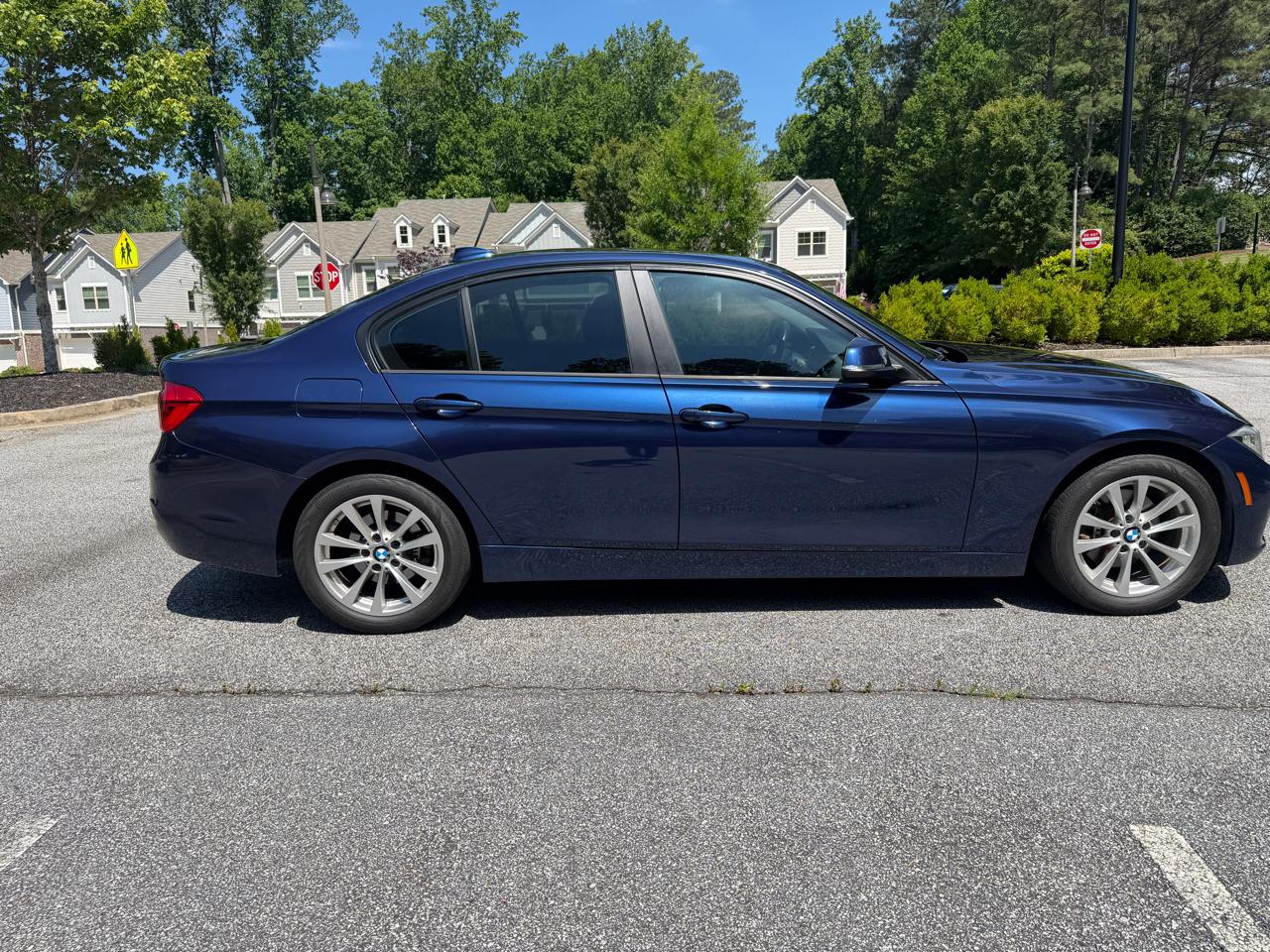 BMW 3-Series 320i xDrive Sedan 2016