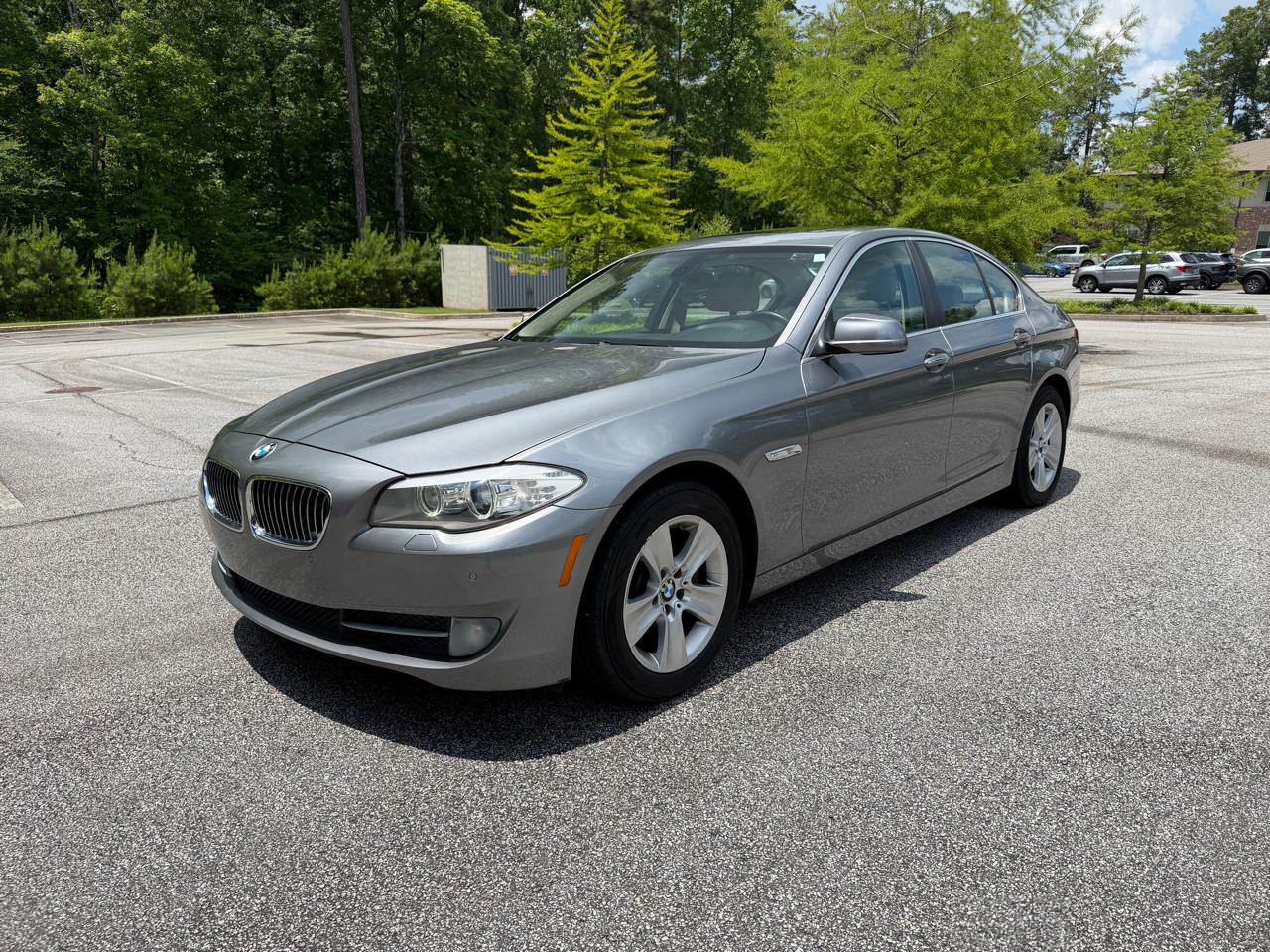 BMW 5-Series 528i 2012
