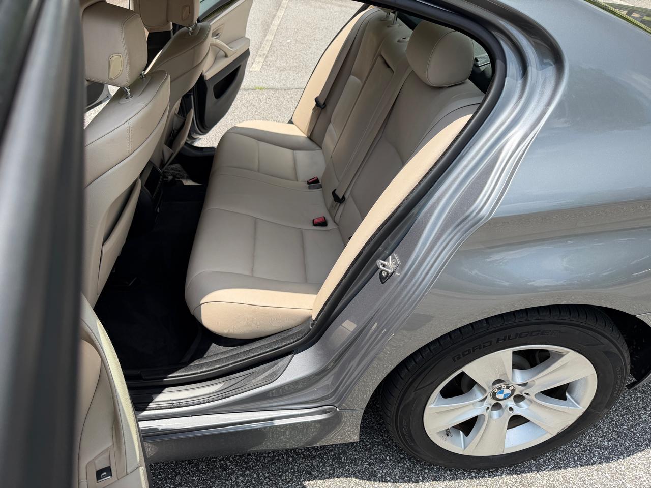 BMW 5-Series 528i 2012
