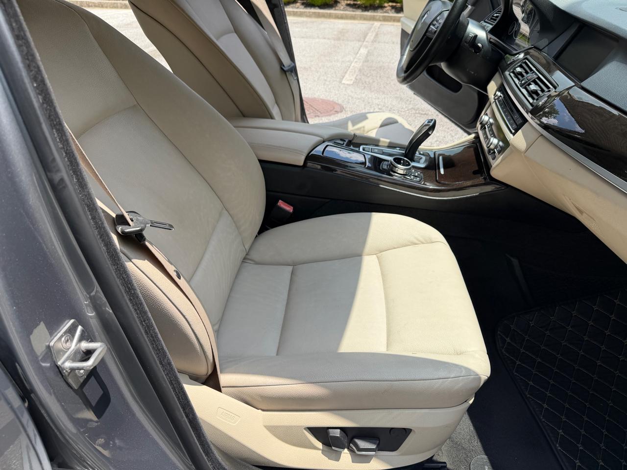 BMW 5-Series 528i 2012