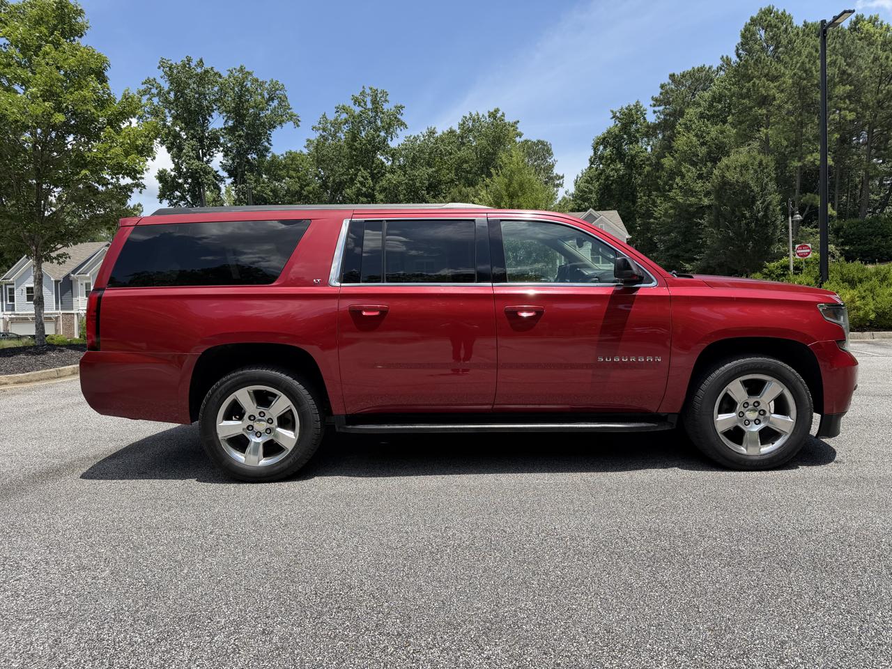 Chevrolet Suburban LT 1500 4WD 2015