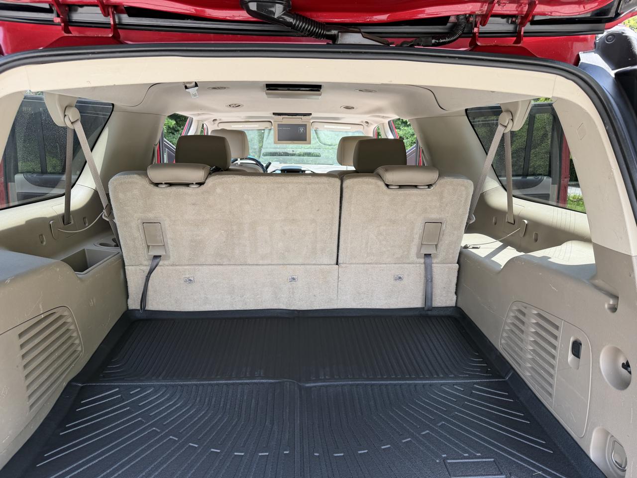Chevrolet Suburban LT 1500 4WD 2015
