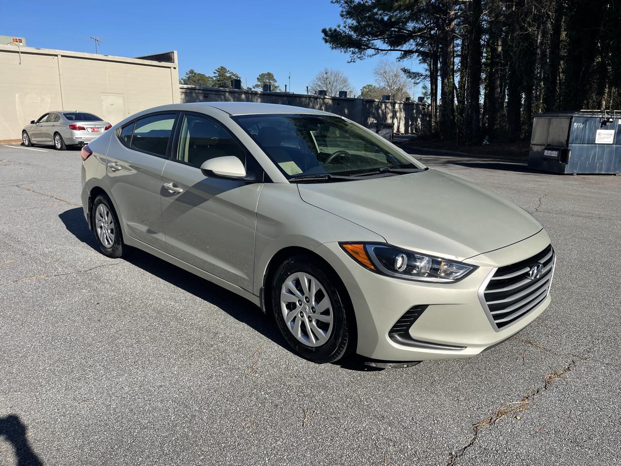 Hyundai Elantra SE 6AT 2018