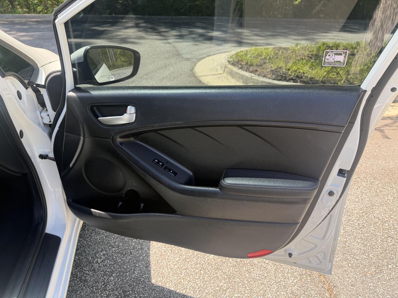 Kia Forte LX 6A 2017