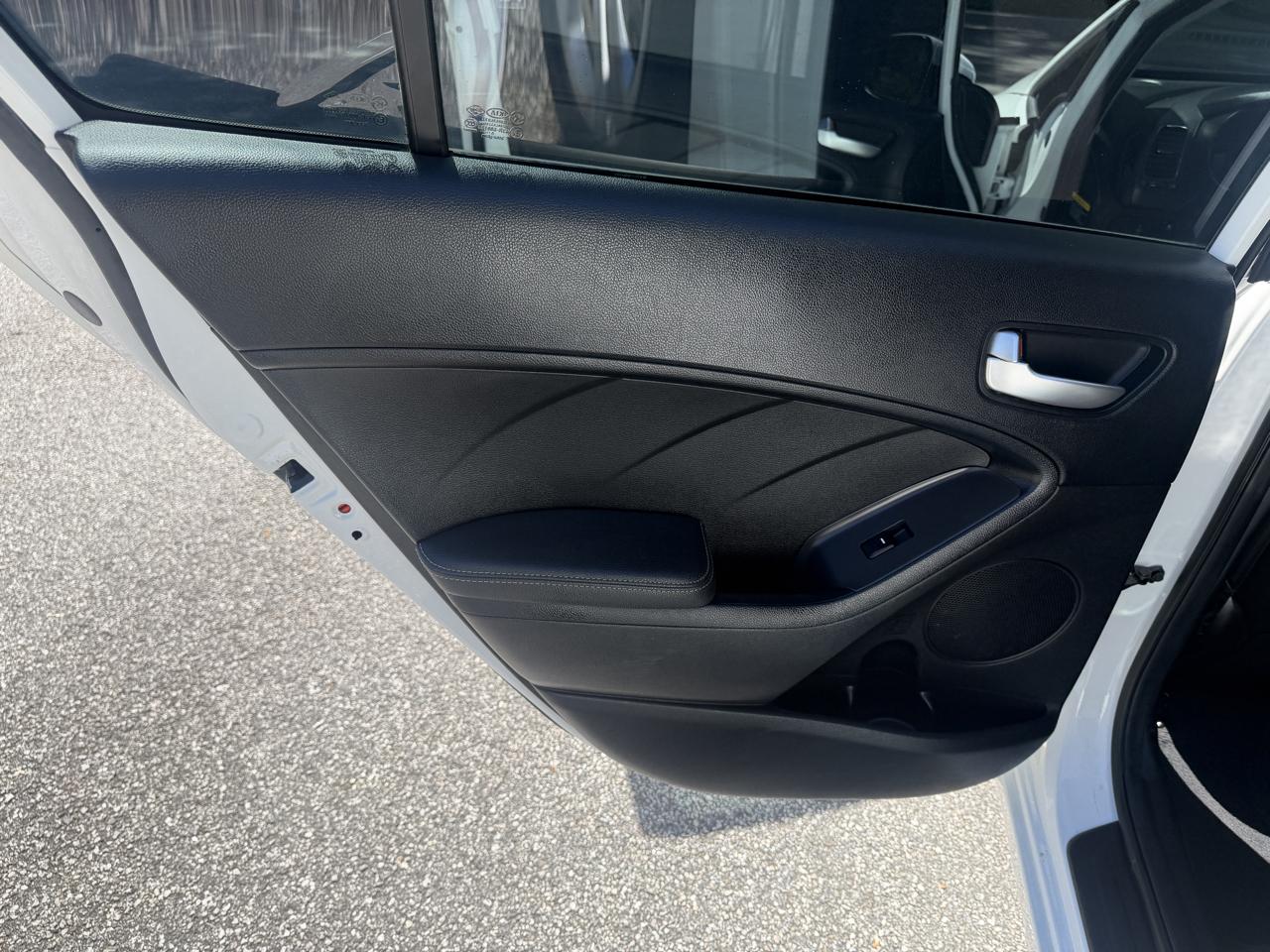Kia Forte LX 6A 2017