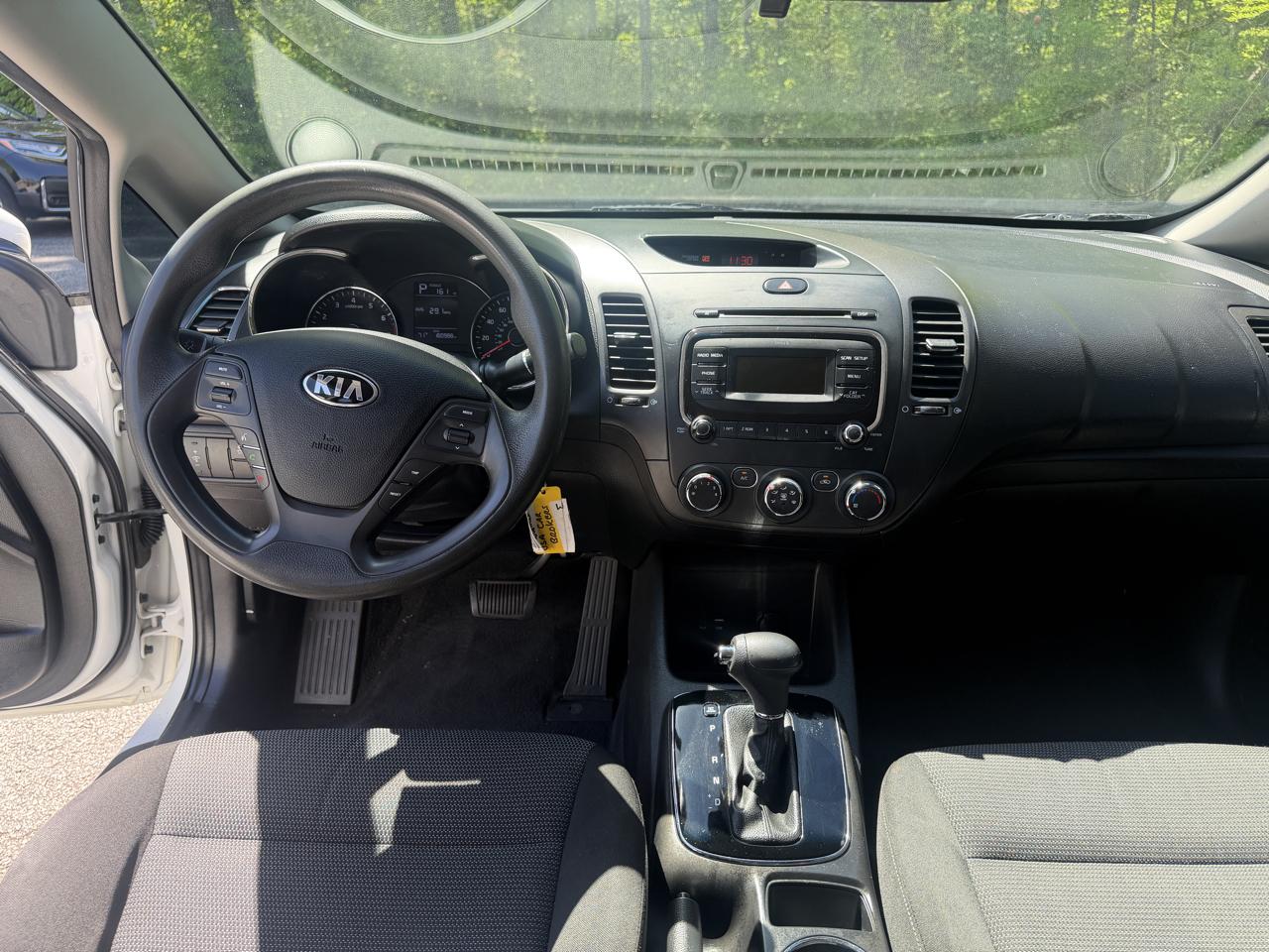 Kia Forte LX 6A 2017