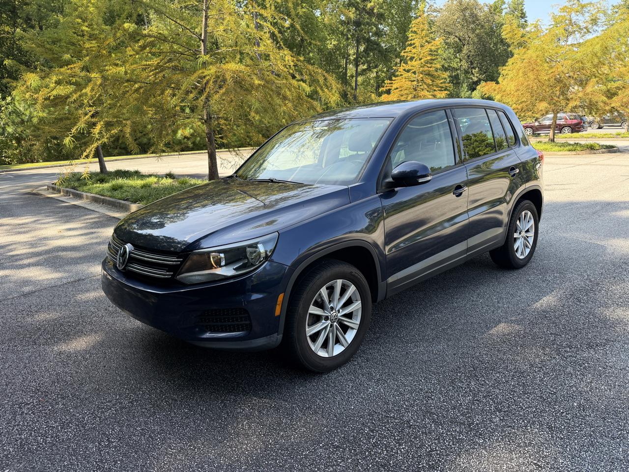 Volkswagen Tiguan S 2014