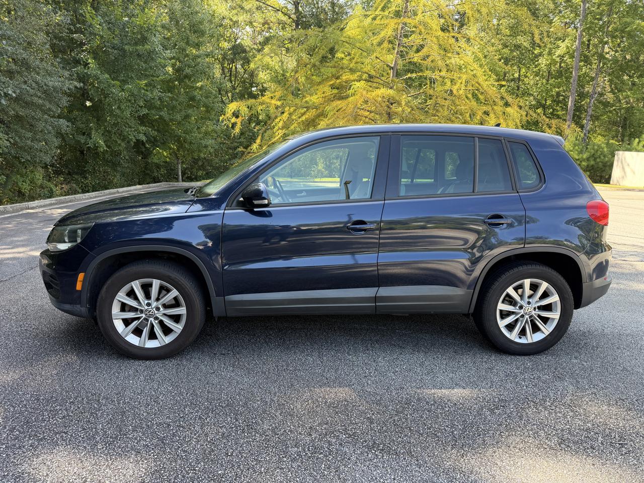 Volkswagen Tiguan S 2014
