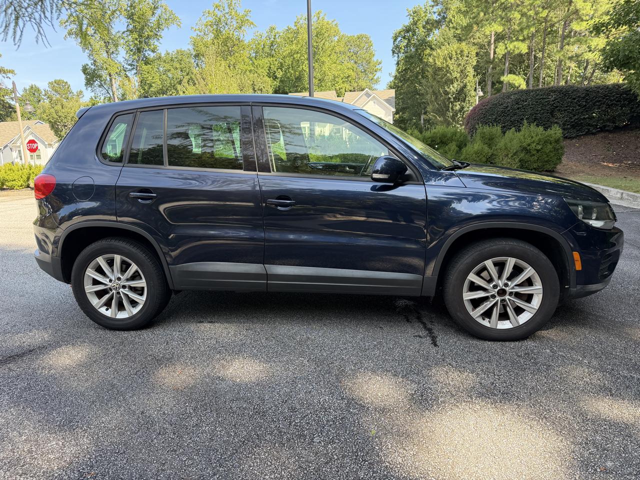 Volkswagen Tiguan S 2014