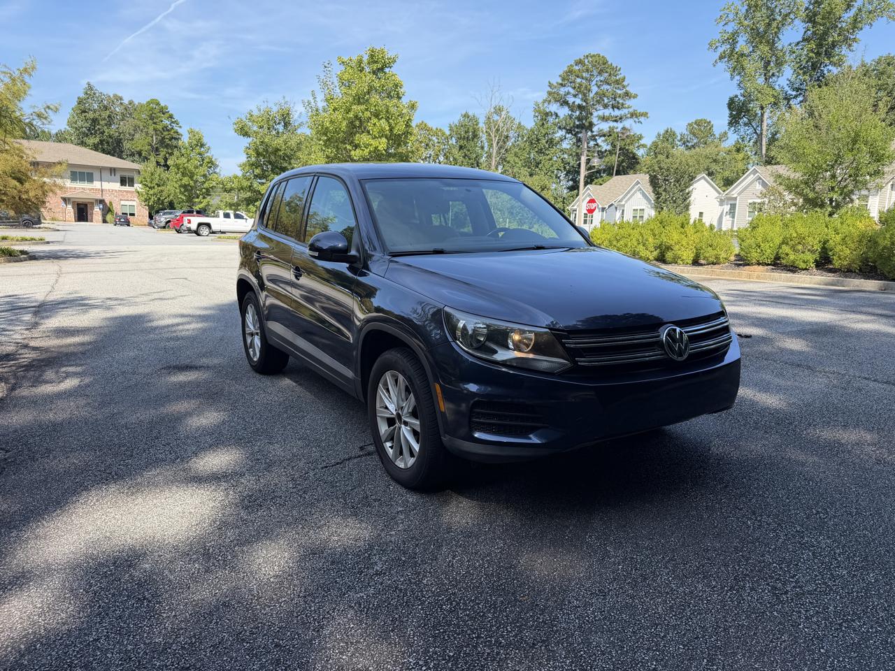Volkswagen Tiguan S 2014