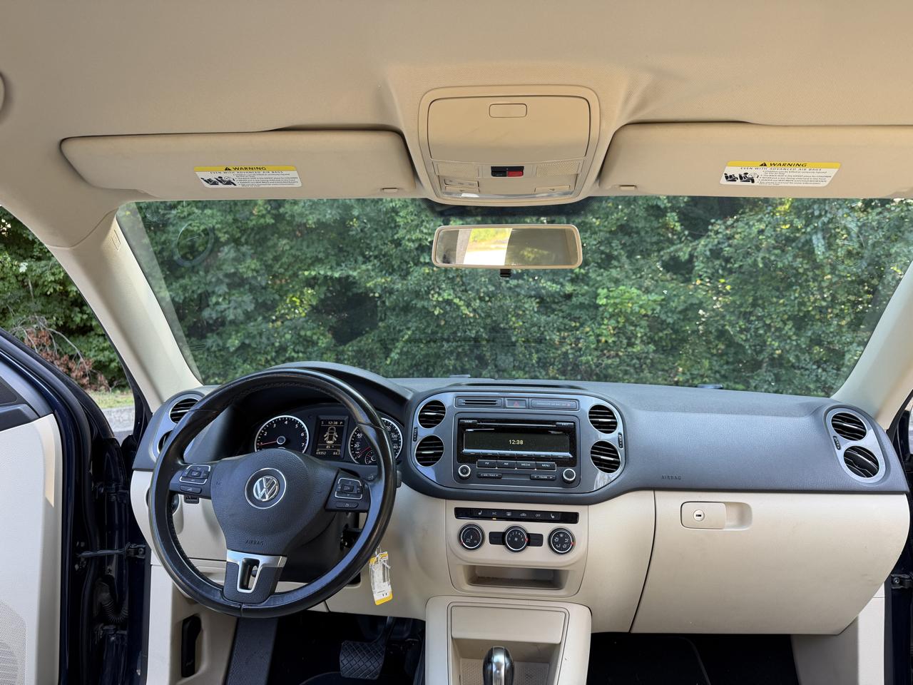 Volkswagen Tiguan S 2014
