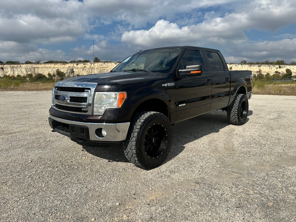 2014 Ford F-150 XL SuperCrew 5.5-ft. Bed 4WD
