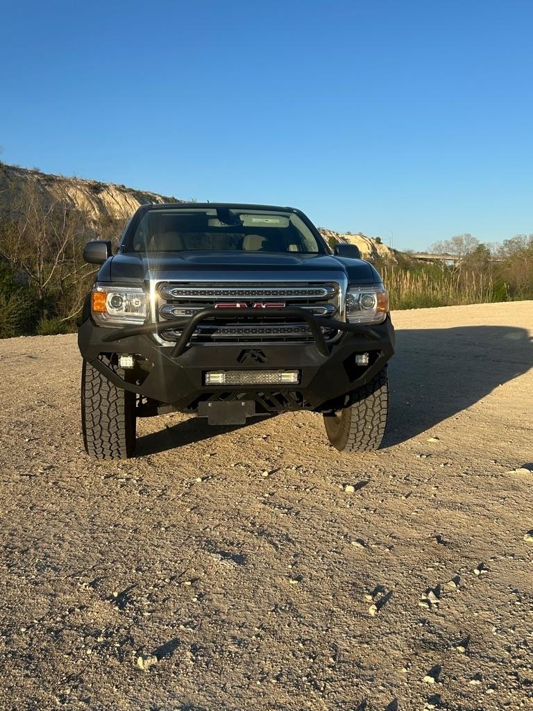 GMC Canyon photo 9