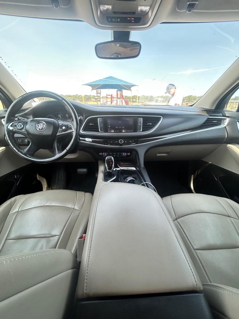 Buick Enclave photo 10