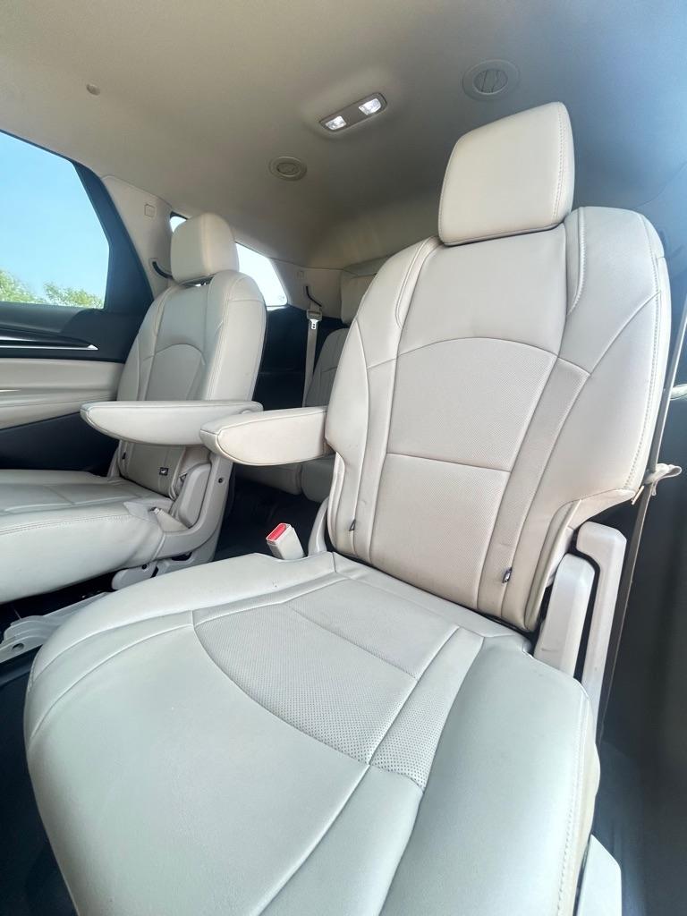 Buick Enclave photo 12