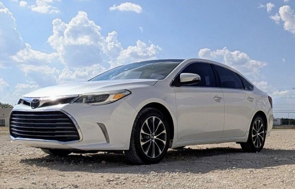 Toyota Avalon XLE 2016