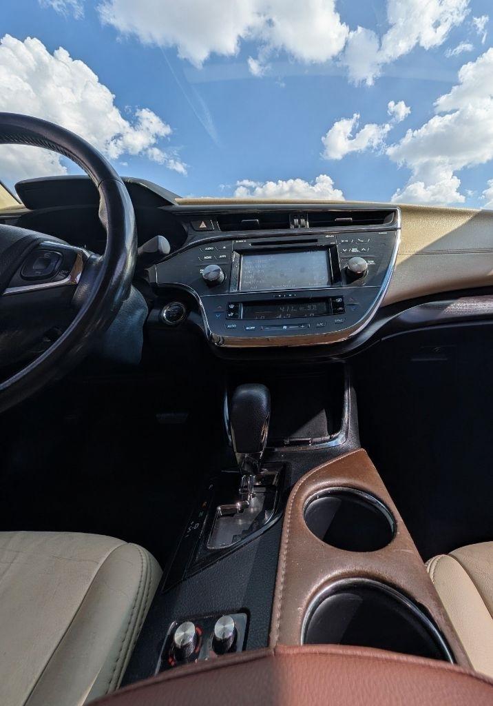 Toyota Avalon XLE 2016