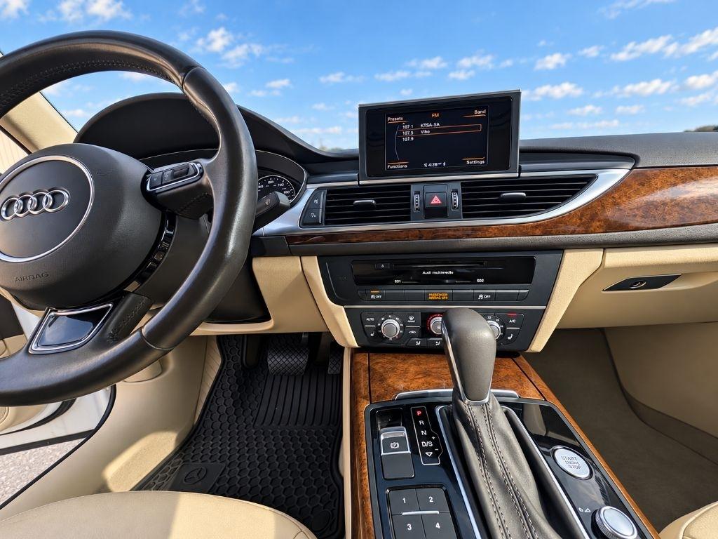 Audi A6 2.0T Premium 2016